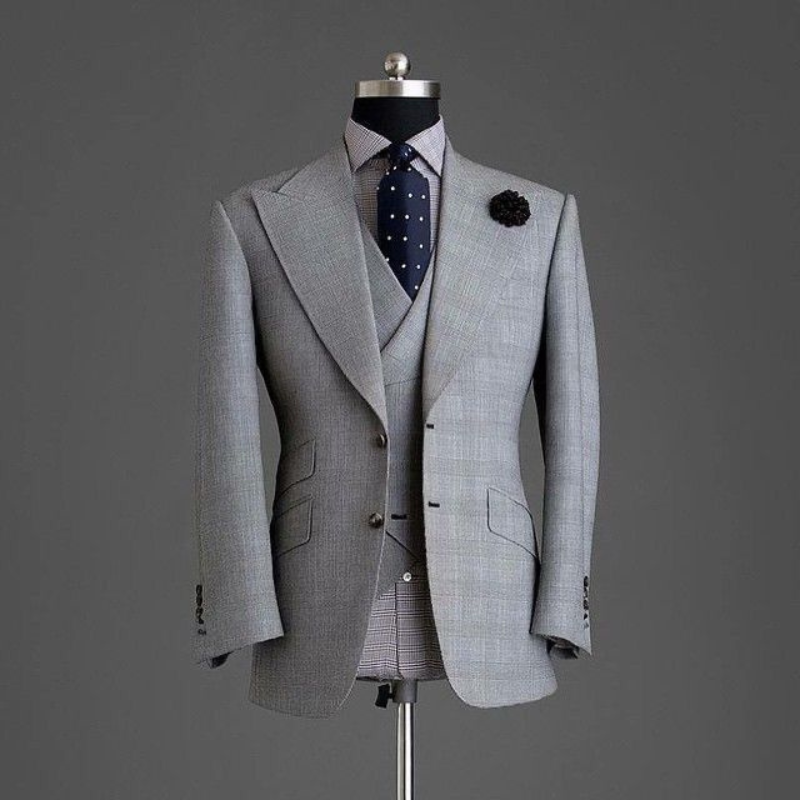 Bespoke suit craftsmanship